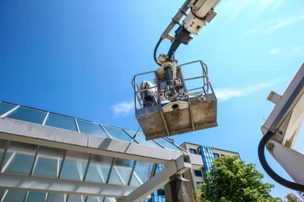 Ccommercial-pressure-washing-service